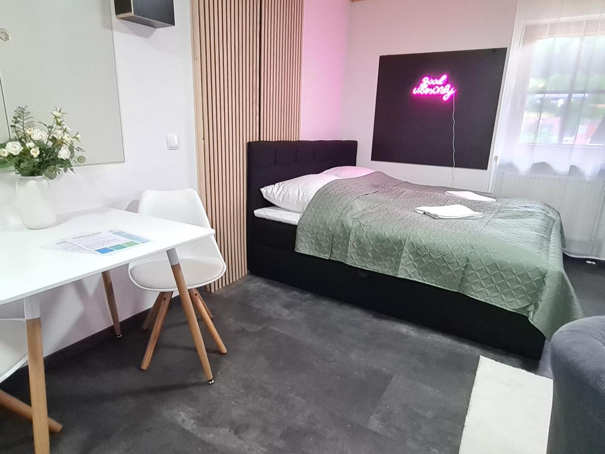 Theox No 11 Studio Apartment Fuer 2 Personen Heppenheim  Exterior foto